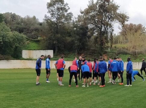 “Παιχνίδι με ιδιαιτερότητες κόντρα στο Αιγάλεω” (Videos)