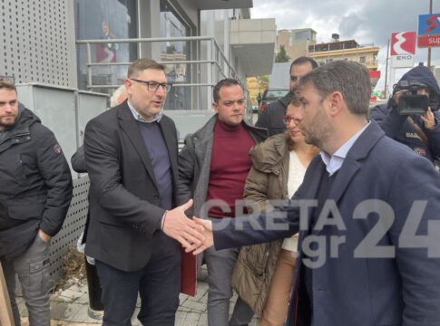 Στο Ηράκλειο ο Νίκος Ανδρουλάκης – Συνάντηση με εκπροσώπους των αγροτών