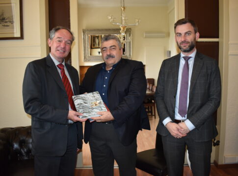 Στον Νίκο Καλογερή ο Πρέσβης τους Βελγίου στην Αθήνα