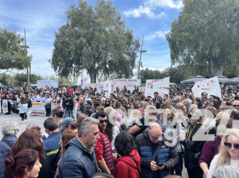 Στους δρόμους οι Ηρακλειώτες – Απαιτούν δικαιοσύνη για την τραγωδία στα Τέμπη