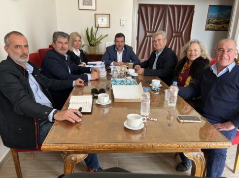 Συνάντηση Αντιπεριφερειάρχη Λασιθίου με ΔΣ Ομοσπονδίας Τουριστικών Καταλυμάτων Αν. Κρήτης