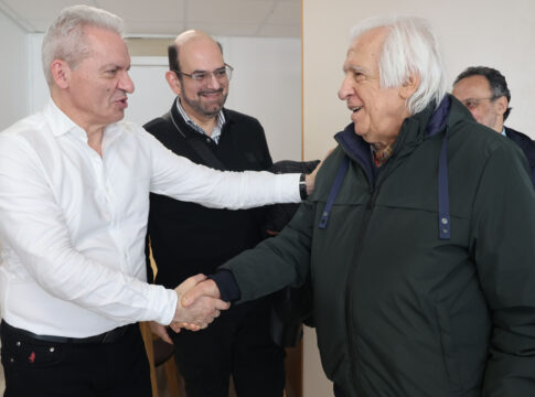 Συνάντηση του Δημάρχου Αλέξη Καλοκαιρινού με τον συνθέτη Χρήστο Λεοντή