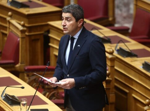 Σύσκεψη Αυγενάκη με φορείς γεωργών, κτηνοτρόφων, μελισσοκόμων και αλιέων από όλη την Κρήτη