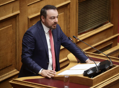 Τα αιτήματα του Οικονομικού Επιμελητηρίου στη Βουλή από το Φραγκίσκο Παρασύρη