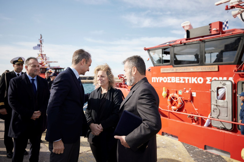 &pi;&upsilon;&rho;&omicron;&sigma;&beta;έ&sigma;&tau;&epsilon;&sigmaf;