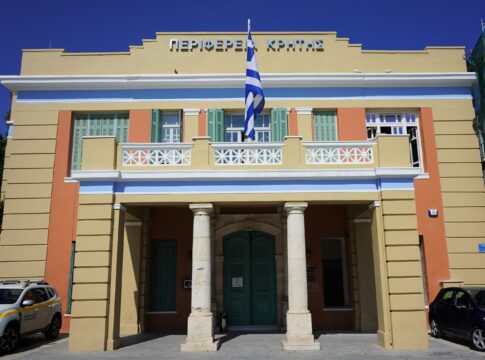 Έκτακτες εργασίες συντήρησης σε φρεάτιο πρόσβασης στη γέφυρα Παλαιοκάστρου