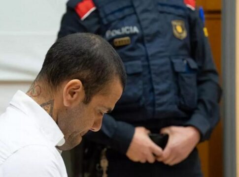 Ελεύθερος με εγγύηση 1 εκ.€ ο Ντ. Άλβες