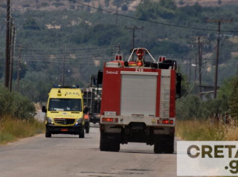 Hράκλειο: Σφοδρή σύγκρουση αυτοκινήτου με φορτηγό – Εγκλωβίστηκε ζευγάρι στο ΙΧ