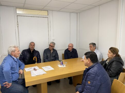 Η ανάπλαση της λ. Καλοκαιρινού στο επίκεντρο συνάντησης του Δημάρχου Ηρακλείου με επιχειρηματίες της περιοχής