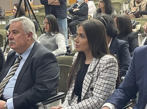 Η Ελένη Βατσινά για τη δωρεά οργάνων: Το δύσκολο “ναι” που χαρίζει ζωή