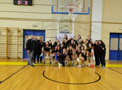 Ιστορική πρόκριση στις 8 καλύτερες ομάδες της Ελλάδας για τις νεανίδες του ΟΦΗ