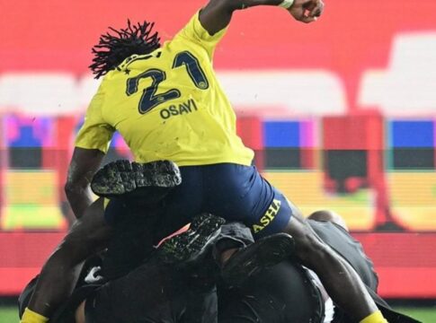 Κινδυνεύουν με αποκλεισμό έως και ενός χρόνου πέντε παίκτες της Φενέρ! (Video)