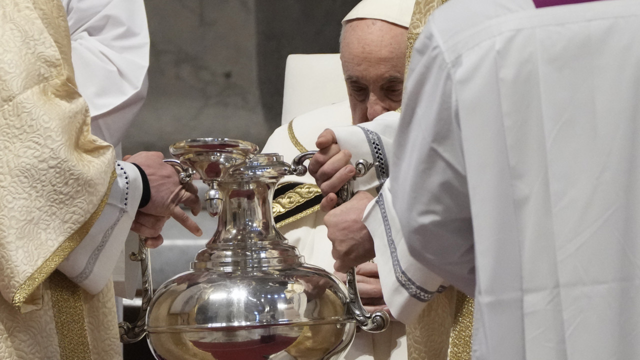 Ο πάπας Φραγκίσκος στις γυναικείες φυλακές της Ρώμης για την Τελετή του Νιπτήρος