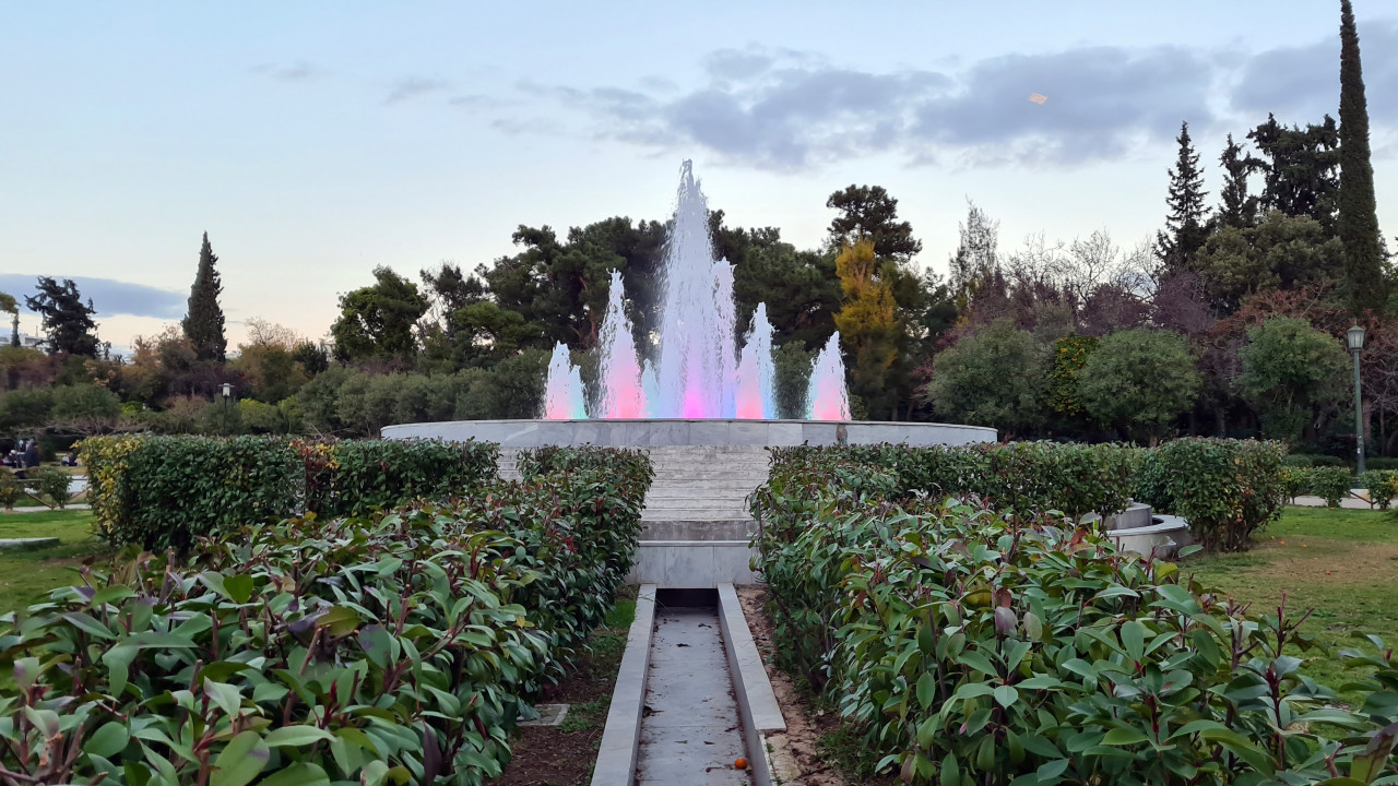 Πεδίον Άρεως: Τέλος στα εορταστικά παζάρια είναι αποφασισμένος να βάλει ο Νίκος Χαρδαλιάς