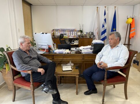 Σε θερμό κλίμα η συνάντηση του Δημάρχου Ηρακλείου Αλέξη Καλοκαιρινού με τον Ηλία Λυγερό