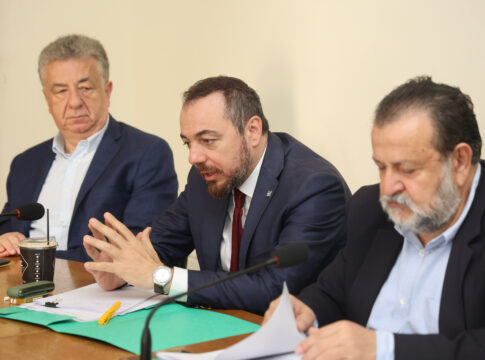 Στη συνάντηση του Δήμου Μινώα Πεδιάδας για τους σεισμόπληκτους ο Φραγκίσκος Παρασύρης