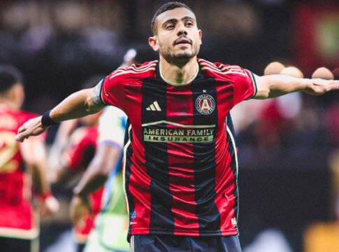 Συνεχίζει το… πυρ κατά ριπάς ο Γιακουμάκης (Video)