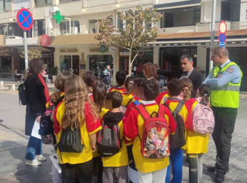 Συνεχίζονται οι δράσεις κυκλοφοριακής αγωγής για μαθήτριες και μαθητές από την Δημοτική Αστυνομία