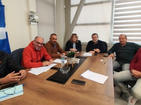 Συνεχίζονται οι επαφές μεταξύ του Δημάρχου Μινώα Πεδιάδας και του Συλλόγου Σεισμοπλήκτων «Η Ελπίδα»