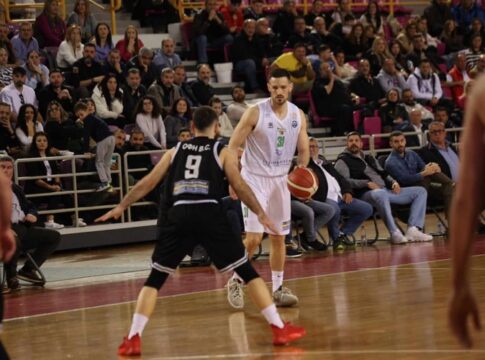 Θρίαμβος Αναγέννησης και παραμονή της στην κατηγορία