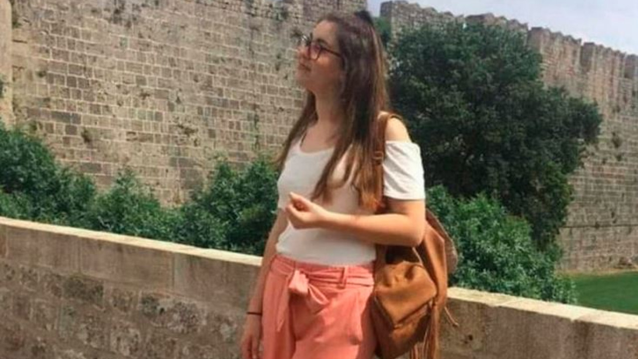 «Τρομεροί αιώνες»: Ένα τραγούδι για την Ελένη Τοπαλούδη - Βίντεο