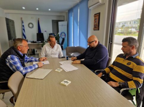 Yπογραφή σύμβασης για εργασίες σε σχολικά κτίρια του Δήμου Χερσονήσου