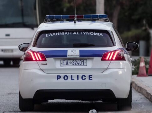 Χανιά: Έκλεψε σακίδιο και έκανε ανέπαφη συναλλαγή με κάρτα