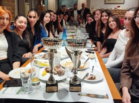 Δείπνο Δανδάλη στις πρωταθλήτριες του ΟΦΗ (Photos)