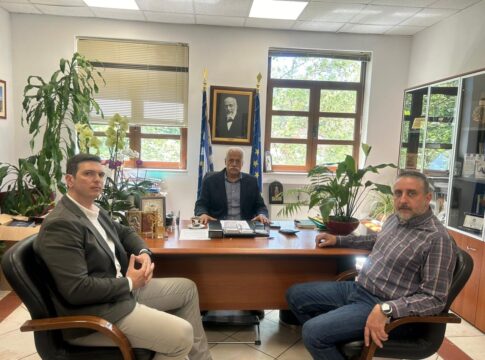 Επίσκεψη του Βουλευτή Χανίων κ. Μαρκογιαννάκη Αλέξανδρου στο Δημαρχείο Αποκορώνου