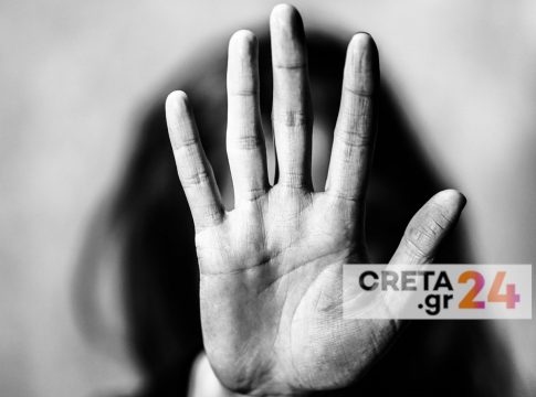 Ηράκλειο: Κατάφερε να ξεφύγει από τον βίαιο πατέρα της – Οι αστυνομικοί την βρήκαν στο δρόμο