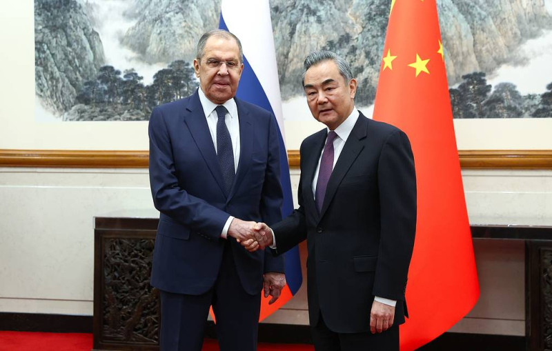 Λαβρόφ: Ρωσία και Κίνα συμφωνούν ότι οι συναντήσεις για την Ουκρανία ερήμην της Μόσχας είναι μάταιες