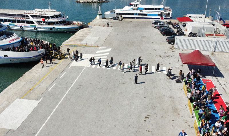 Μυτιλήνη: Πάνω από 1700 Τούρκοι τουρίστες αποβιβάστηκαν σήμερα - Δείτε φωτογραφίες