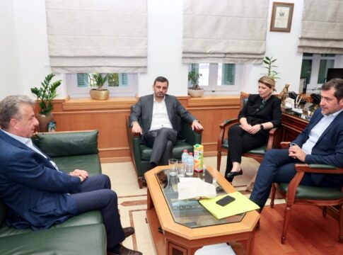 Οι συμπληρωματικές υποδομές του νέου Καταστήματος Κράτησης «Κρήτη ΙΙ» στη συνάντηση Περιφερειάρχη Κρήτης και Υφυπουργού Σωφρονιστικής Πολιτικής