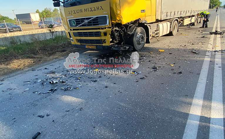 Πέλλα: Νεκρός 56χρονος μετά από σύγκρουση μοτοσικλέτας με νταλίκα