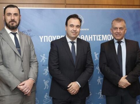 Ψηφιακά αλλά και… παραδοσιακά η ταυτοποίηση των φιλάθλων στα γήπεδα της Super League