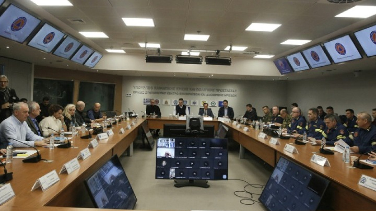 Σε εξέλιξη έκτακτη σύσκεψη του Συντονιστικού Οργάνου Πολιτικής Προστασίας υπό τον Β. Κικίλια