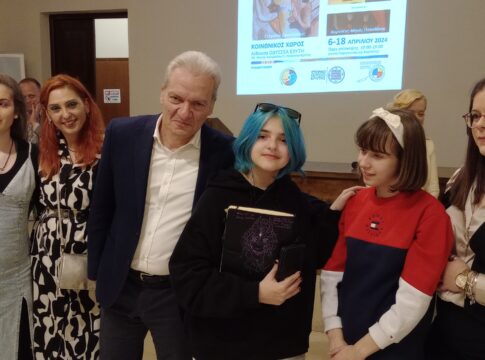 Στα εγκαίνια της έκθεσης νεαρών καλλιτεχνών στο φάσμα του Αυτισμού ο Δήμαρχος Ηρακλείου Αλέξης Καλοκαιρινός