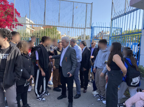 Στο Γενικό Λύκειο Νέας Αλικαρνασού ο Δήμαρχος Ηρακλείου και ο Γενικός Γραμματέας του Υπουργείου Περιβάλλοντος & Ενέργειας