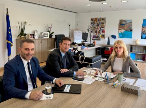 Συνάντηση Αλ. Μαρκογιαννάκη με την υφυπουργό Τουρισμού για την προώθηση του θρησκευτικού τουρισμού στα Χανιά