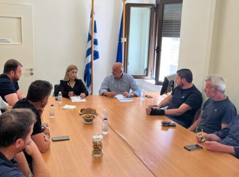 Συνάντηση Σέβης Βολουδάκη με το Δήμαρχο Σφακίων