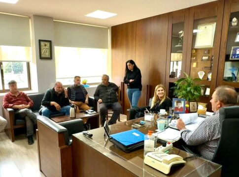 Συνάντηση της Σέβης Βολουδάκη με το Δήμαρχο Κισσάμου