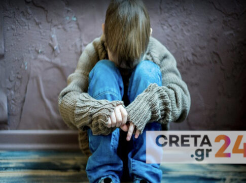 Συνελήφθη στο Ηράκλειο ο αρχαιοφύλακας που κατηγορείται για σεξουαλική κακοποίηση ανηλίκου