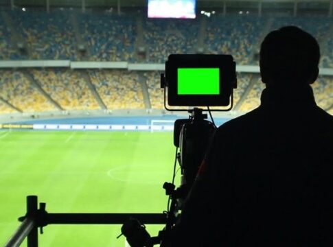 Αθλητικές μεταδόσεις: Όλες οι ποδοσφαιρικές αναμετρήσεις της Δευτέρας