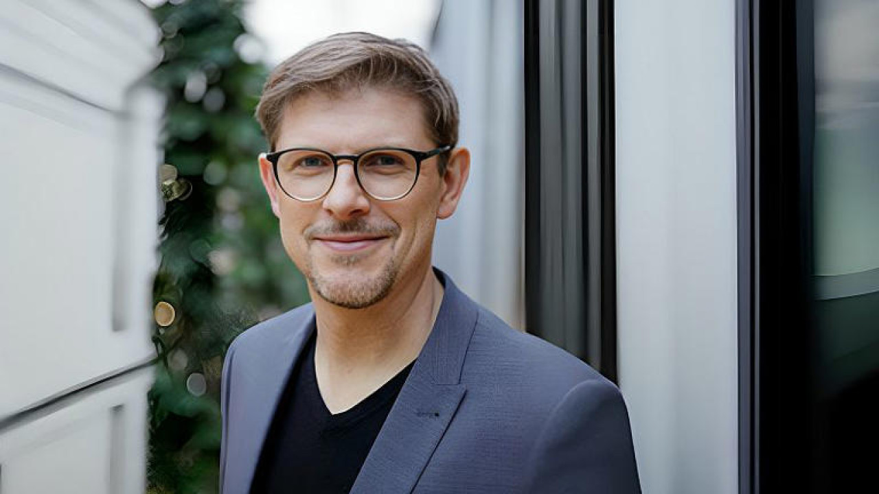 Γερμανία: Παραδόθηκε στις αρχές 17χρονος για την επίθεση στον ευρωβουλευτή Ματίας Έκε