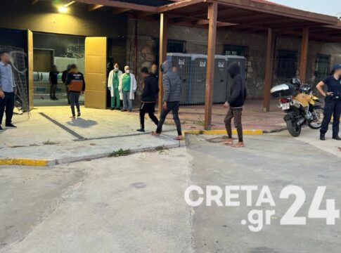Ηράκλειο: Πλήρωσαν 4.000 ευρώ «το κεφάλι» για το ταξίδι τους οι μετανάστες – Συνελήφθη ένας άνδρας ως διακινητής τους