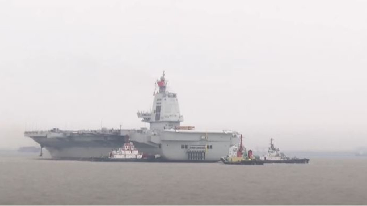 Κίνα: Πρώτο δοκιμαστικό ταξίδι για το αεροπλανοφόρο Fujian - Βίντεο