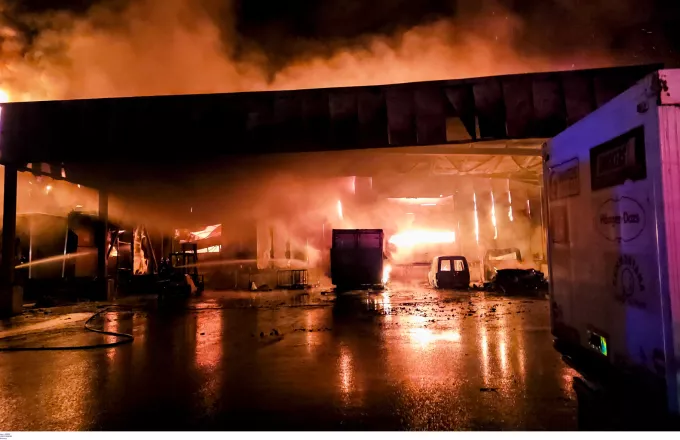 Φωτιά στην εταιρεία "Γιαννίτση{"