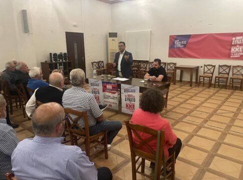 Με επιτυχία η συγκέντρωση του ΚΚΕ στο Μάλεμε με ομιλητή τον Μανώλη Συντυχάκη