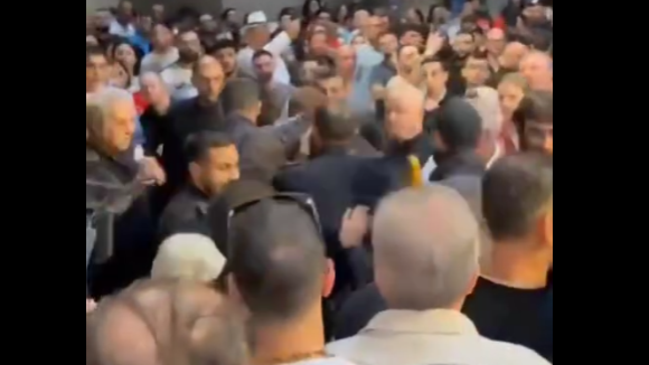 Με παρέμβαση του ΥΠΕΞ αφέθηκε ελεύθερος από τις Αρχές του Ισραήλ ο Έλληνας αστυνομικός