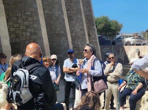 Μεγάλη συμμετοχή και στην τέταρτη ξενάγηση «Χαρτοδιαδρομές στο Δήμο μας» που οργανώνει η Αντιδημαρχία Εθελοντισμού